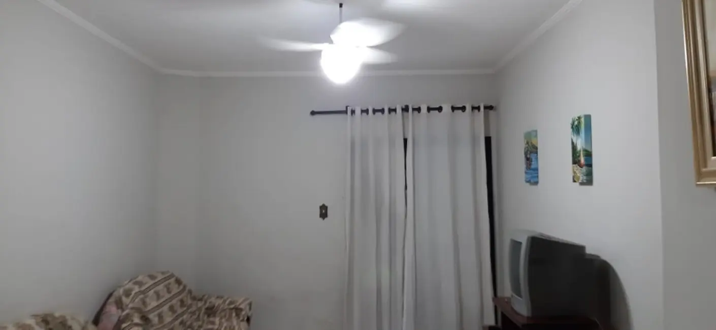 Foto 2 de Apartamento com 2 quartos à venda em Praia Grande - SP