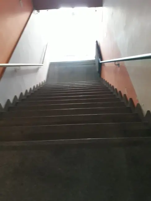 Sala Comercial para alugar, 300m2 em Vila Veloso, Carapicuiba - SP - imagem 4 Foto 4 de Sala Comercial para alugar, 300m2 em Vila Veloso, Carapicuiba - SP