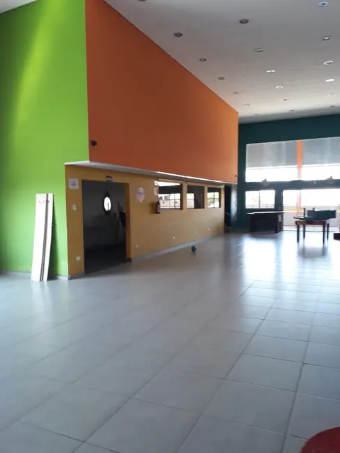 Sala Comercial para alugar, 300m2 em Vila Veloso, Carapicuiba - SP - imagem 9 Foto 9 de Sala Comercial para alugar, 300m2 em Vila Veloso, Carapicuiba - SP