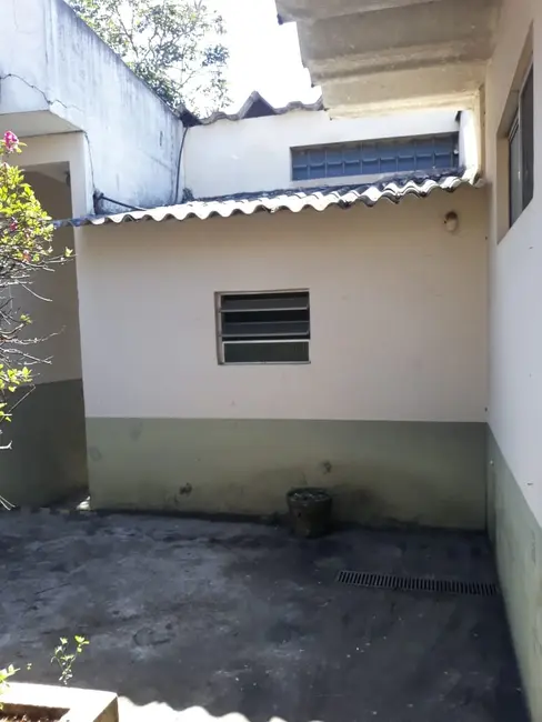 Armazém / Galpão à venda, 1500m2 em Vila Veloso, Carapicuiba - SP - imagem 5 Foto 5 de Armazém / Galpão à venda, 1500m2 em Vila Veloso, Carapicuiba - SP