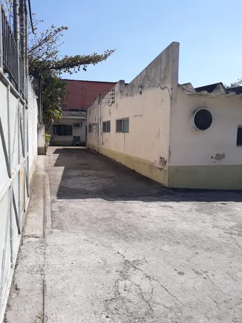 Foto 2 de Armazém / Galpão à venda, 1500m2 em Vila Veloso, Carapicuiba - SP