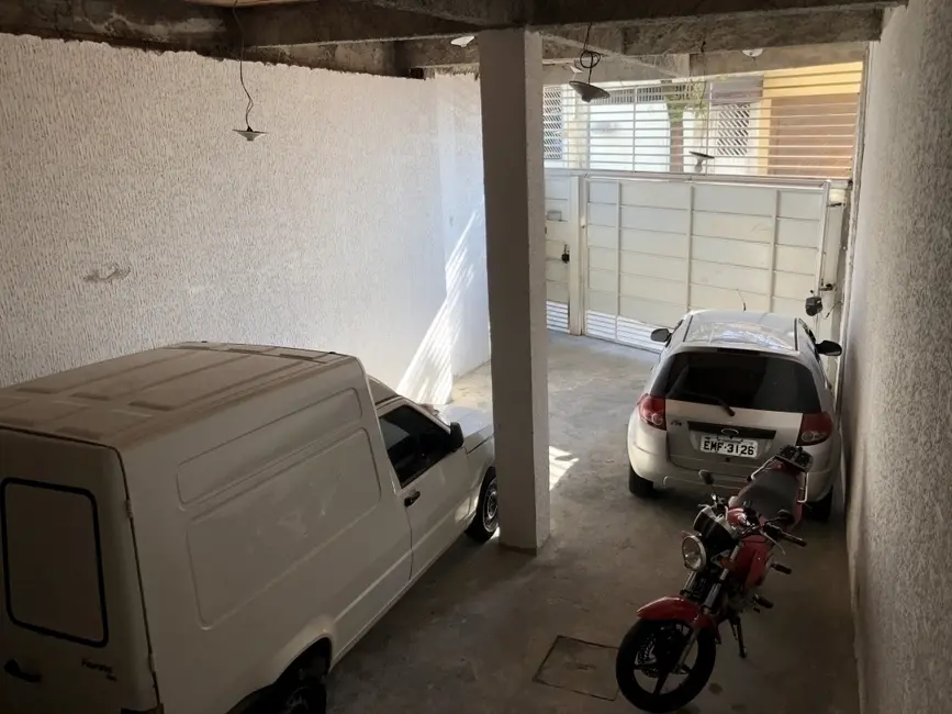 Casa com 8 quartos à venda, 10m2 em Jardim das Belezas, Carapicuiba - SP - imagem 3 Foto 3 de Casa com 8 quartos à venda, 10m2 em Jardim das Belezas, Carapicuiba - SP