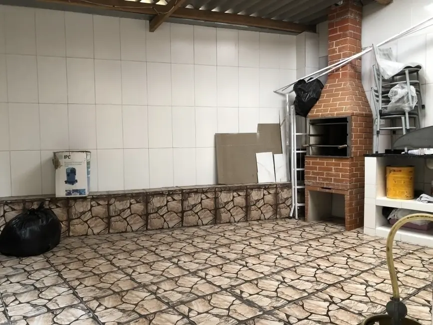 Casa com 8 quartos à venda, 10m2 em Jardim das Belezas, Carapicuiba - SP - imagem 9 Foto 9 de Casa com 8 quartos à venda, 10m2 em Jardim das Belezas, Carapicuiba - SP