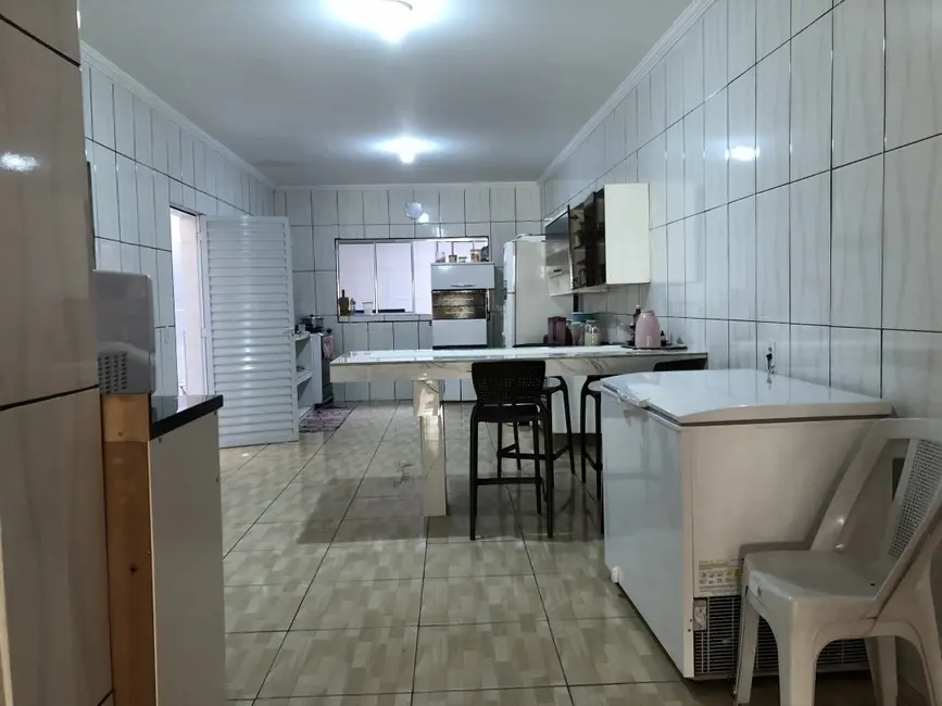 Casa com 8 quartos à venda, 10m2 em Jardim das Belezas, Carapicuiba - SP - imagem 7 Foto 7 de Casa com 8 quartos à venda, 10m2 em Jardim das Belezas, Carapicuiba - SP