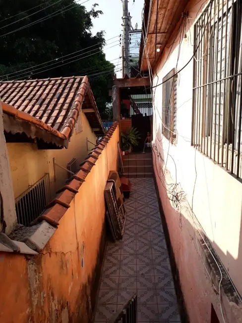 Foto 12 de Casa à venda, 250m2 em Vila Três Irmãos, Carapicuiba - SP