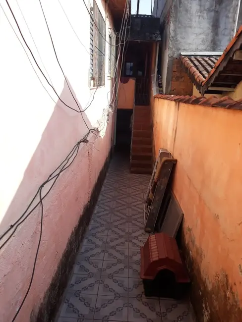 Foto 13 de Casa à venda, 250m2 em Vila Três Irmãos, Carapicuiba - SP