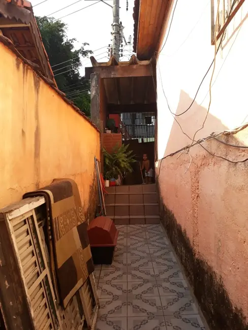 Foto 11 de Casa à venda, 250m2 em Vila Três Irmãos, Carapicuiba - SP