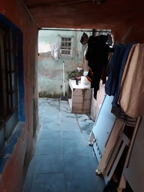 Foto 14 de Casa à venda, 250m2 em Vila Três Irmãos, Carapicuiba - SP