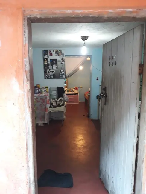 Casa à venda, 250m2 em Vila Três Irmãos, Carapicuiba - SP - imagem 6 Foto 6 de Casa à venda, 250m2 em Vila Três Irmãos, Carapicuiba - SP