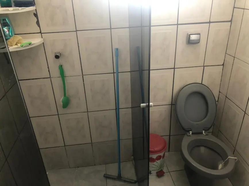 Foto 9 de Casa com 6 quartos à venda em Vila Três Irmãos, Carapicuiba - SP