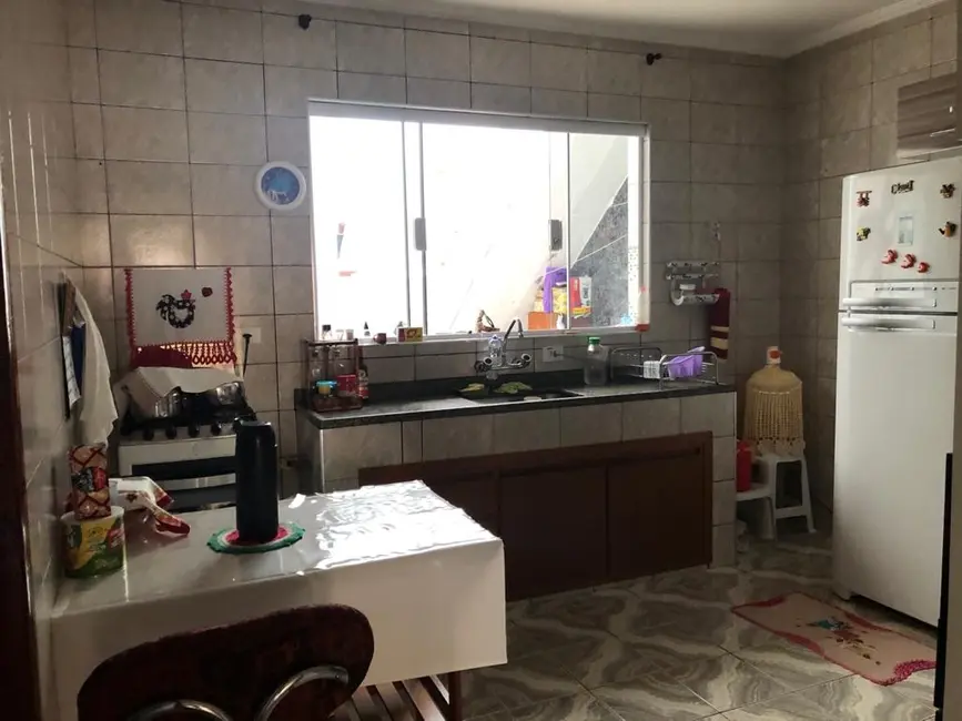 Foto 7 de Sobrado com 4 quartos à venda, 10m2 em Vila Capriotti, Carapicuiba - SP