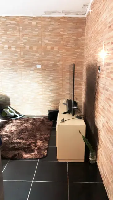Casa com 3 quartos à venda, 150m2 em Cidade Ariston Estela Azevedo, Carapicuiba - SP - imagem 5 Foto 5 de Casa com 3 quartos à venda, 150m2 em Cidade Ariston Estela Azevedo, Carapicuiba - SP