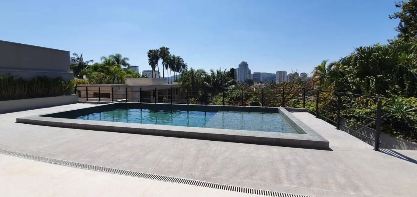 Foto 9 de Casa com 5 quartos à venda, 185m2 em Barueri - SP