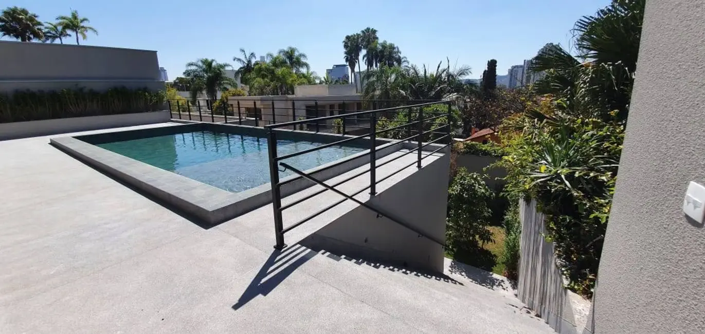 Foto 8 de Casa com 5 quartos à venda, 185m2 em Barueri - SP