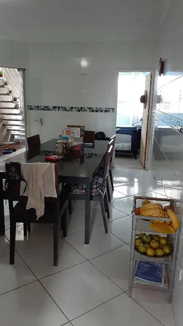 Casa com 3 quartos à venda, 10m2 em Jardim Angélica, Carapicuiba - SP - imagem 6 Foto 6 de Casa com 3 quartos à venda, 10m2 em Jardim Angélica, Carapicuiba - SP