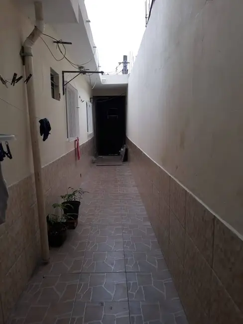 Casa com 3 quartos à venda em Jardim Sandra Regina, Carapicuiba - SP - imagem 5 Foto 5 de Casa com 3 quartos à venda em Jardim Sandra Regina, Carapicuiba - SP