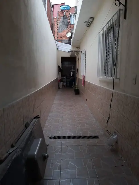 Casa com 3 quartos à venda em Jardim Sandra Regina, Carapicuiba - SP - imagem 6 Foto 6 de Casa com 3 quartos à venda em Jardim Sandra Regina, Carapicuiba - SP