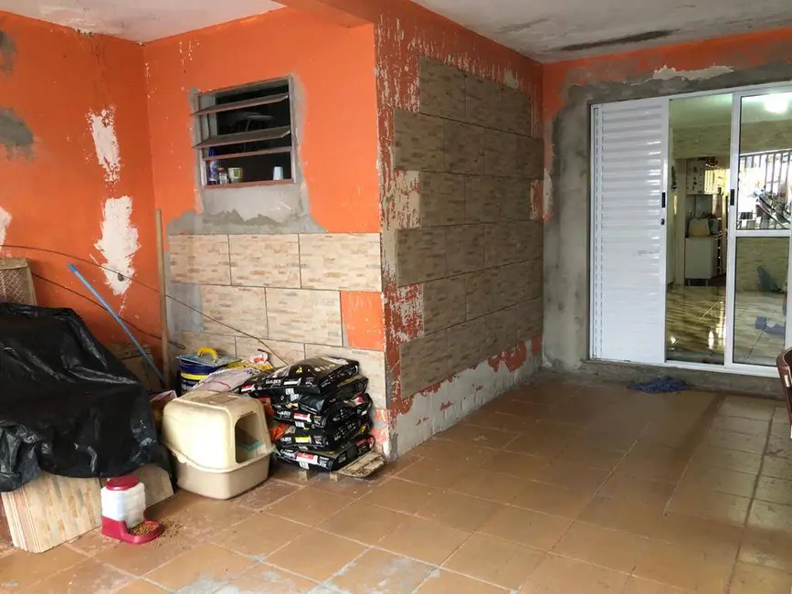 Casa com 4 quartos à venda, 162m2 em Jardim Tucunduva, Carapicuiba - SP - imagem 3 Foto 3 de Casa com 4 quartos à venda, 162m2 em Jardim Tucunduva, Carapicuiba - SP