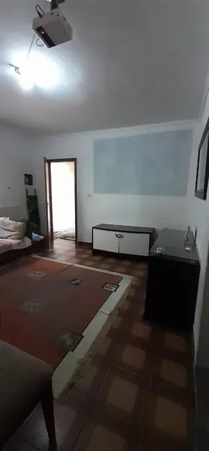 Casa com 7 quartos à venda, 297m2 em Jardim Ana Maria, Carapicuiba - SP - imagem 3 Foto 3 de Casa com 7 quartos à venda, 297m2 em Jardim Ana Maria, Carapicuiba - SP