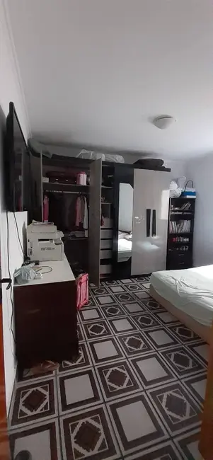 Casa com 7 quartos à venda, 297m2 em Jardim Ana Maria, Carapicuiba - SP - imagem 4 Foto 4 de Casa com 7 quartos à venda, 297m2 em Jardim Ana Maria, Carapicuiba - SP