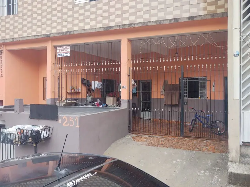 Foto 3 de Casa com 6 quartos à venda, 240m2 em Jardim Santa Tereza, Carapicuiba - SP