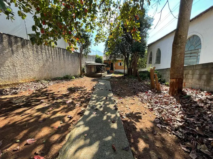 Casa com 1 quarto à venda, 400m2 em Jardim das Belezas, Carapicuiba - SP - imagem 3 Foto 3 de Casa com 1 quarto à venda, 400m2 em Jardim das Belezas, Carapicuiba - SP