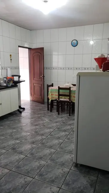 Foto 6 de Casa com 3 quartos à venda, 196m2 em Jardim Rosa Maria, Carapicuiba - SP