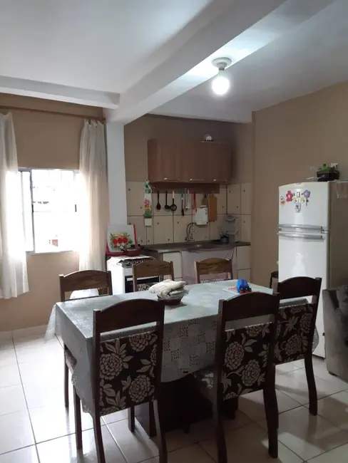 Casa com 4 quartos à venda, 162m2 em Jardim Tonato, Carapicuiba - SP - imagem 6 Foto 6 de Casa com 4 quartos à venda, 162m2 em Jardim Tonato, Carapicuiba - SP