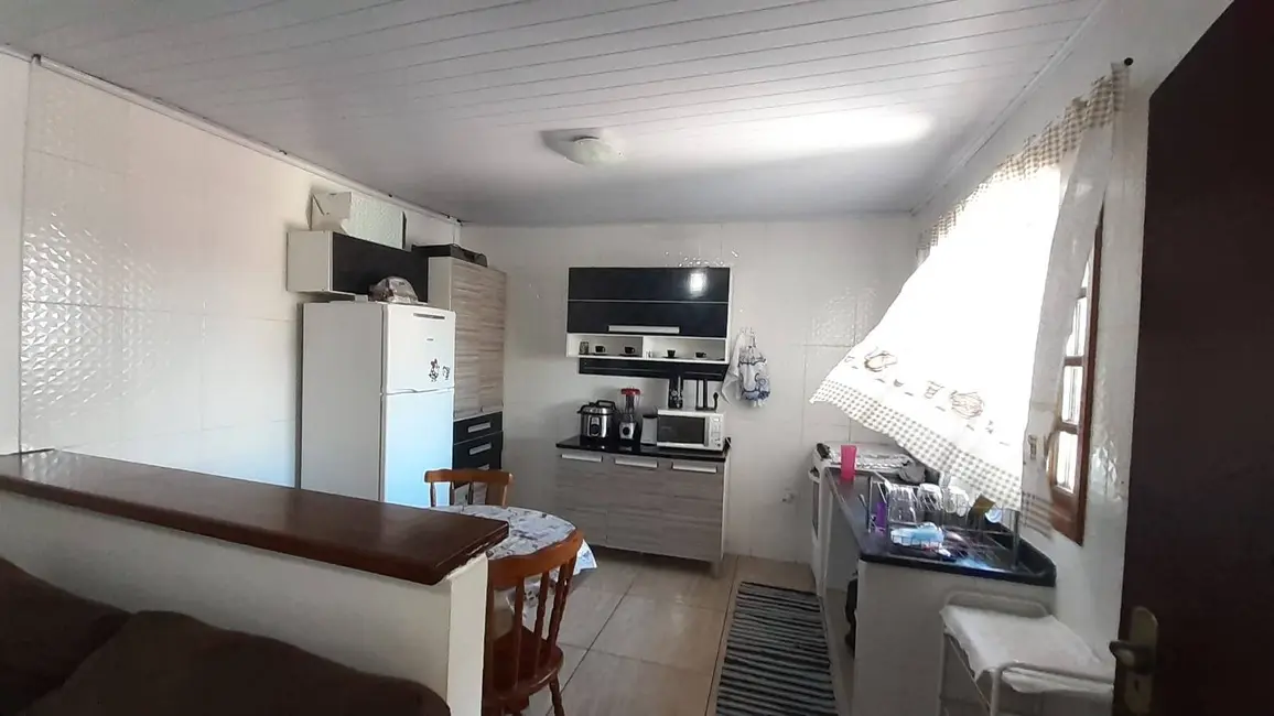 Casa com 4 quartos à venda, 200m2 em Jardim das Belezas, Carapicuiba - SP - imagem 5 Foto 5 de Casa com 4 quartos à venda, 200m2 em Jardim das Belezas, Carapicuiba - SP