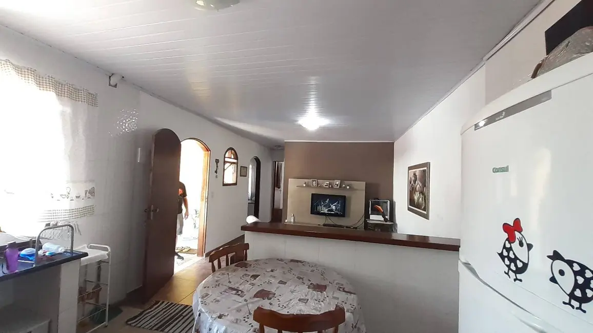 Casa com 4 quartos à venda, 200m2 em Jardim das Belezas, Carapicuiba - SP - imagem 7 Foto 7 de Casa com 4 quartos à venda, 200m2 em Jardim das Belezas, Carapicuiba - SP