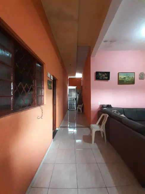 Casa com 9 quartos à venda, 200m2 em Jardim Santo Estêvão, Carapicuiba - SP - imagem 8 Foto 8 de Casa com 9 quartos à venda, 200m2 em Jardim Santo Estêvão, Carapicuiba - SP