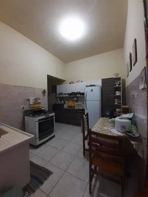 Casa com 9 quartos à venda, 200m2 em Jardim Santo Estêvão, Carapicuiba - SP - imagem 6 Foto 6 de Casa com 9 quartos à venda, 200m2 em Jardim Santo Estêvão, Carapicuiba - SP