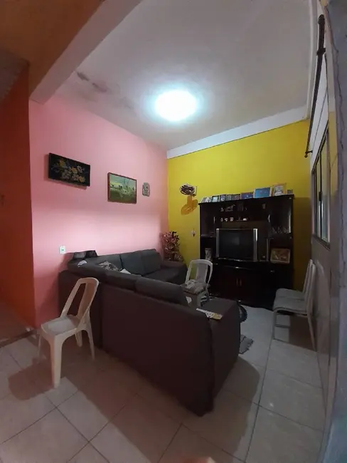 Casa com 9 quartos à venda, 200m2 em Jardim Santo Estêvão, Carapicuiba - SP - imagem 9 Foto 9 de Casa com 9 quartos à venda, 200m2 em Jardim Santo Estêvão, Carapicuiba - SP