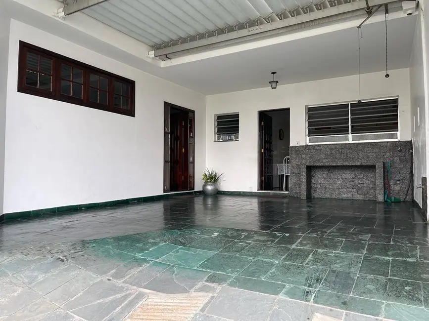 Casa com 4 quartos à venda, 300m2 em Vila Silviânia, Carapicuiba - SP - imagem 5 Foto 5 de Casa com 4 quartos à venda, 300m2 em Vila Silviânia, Carapicuiba - SP