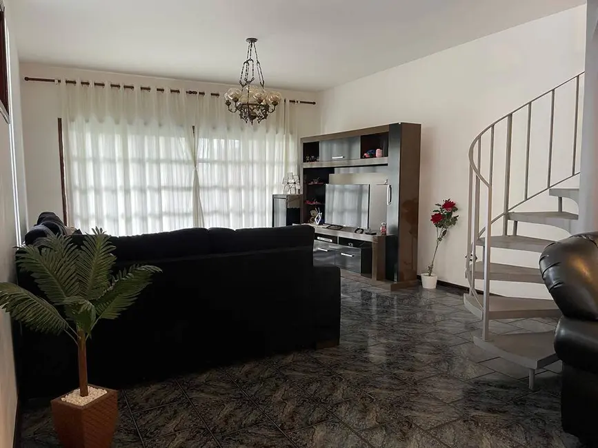 Casa com 4 quartos à venda, 300m2 em Vila Silviânia, Carapicuiba - SP - imagem 8 Foto 8 de Casa com 4 quartos à venda, 300m2 em Vila Silviânia, Carapicuiba - SP