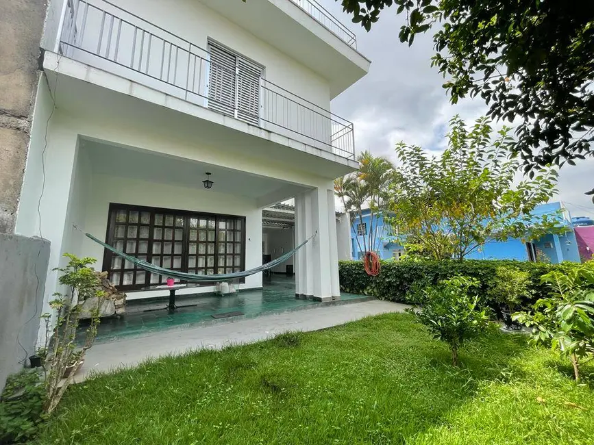 Casa com 4 quartos à venda, 300m2 em Vila Silviânia, Carapicuiba - SP - imagem 7 Foto 7 de Casa com 4 quartos à venda, 300m2 em Vila Silviânia, Carapicuiba - SP