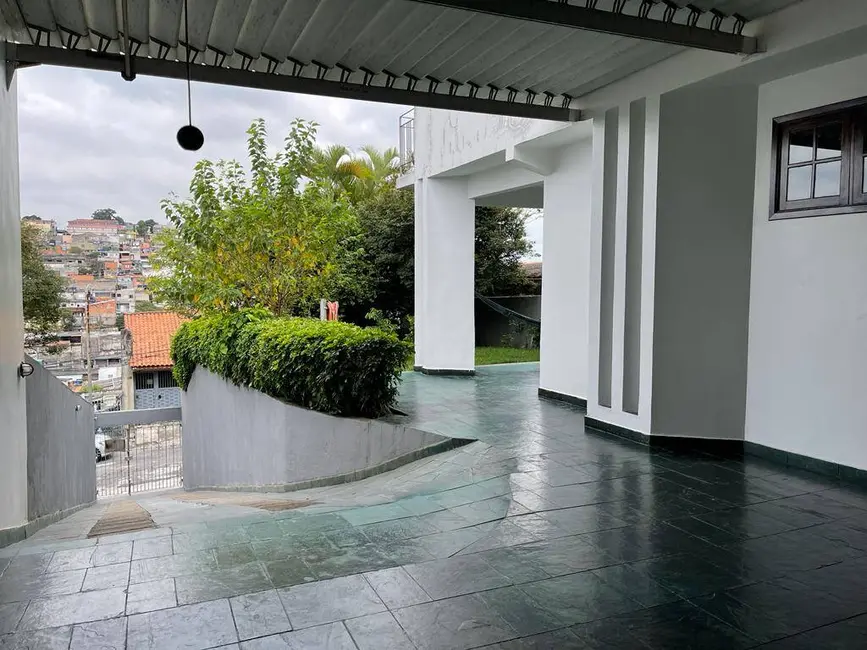 Casa com 4 quartos à venda, 300m2 em Vila Silviânia, Carapicuiba - SP - imagem 4 Foto 4 de Casa com 4 quartos à venda, 300m2 em Vila Silviânia, Carapicuiba - SP