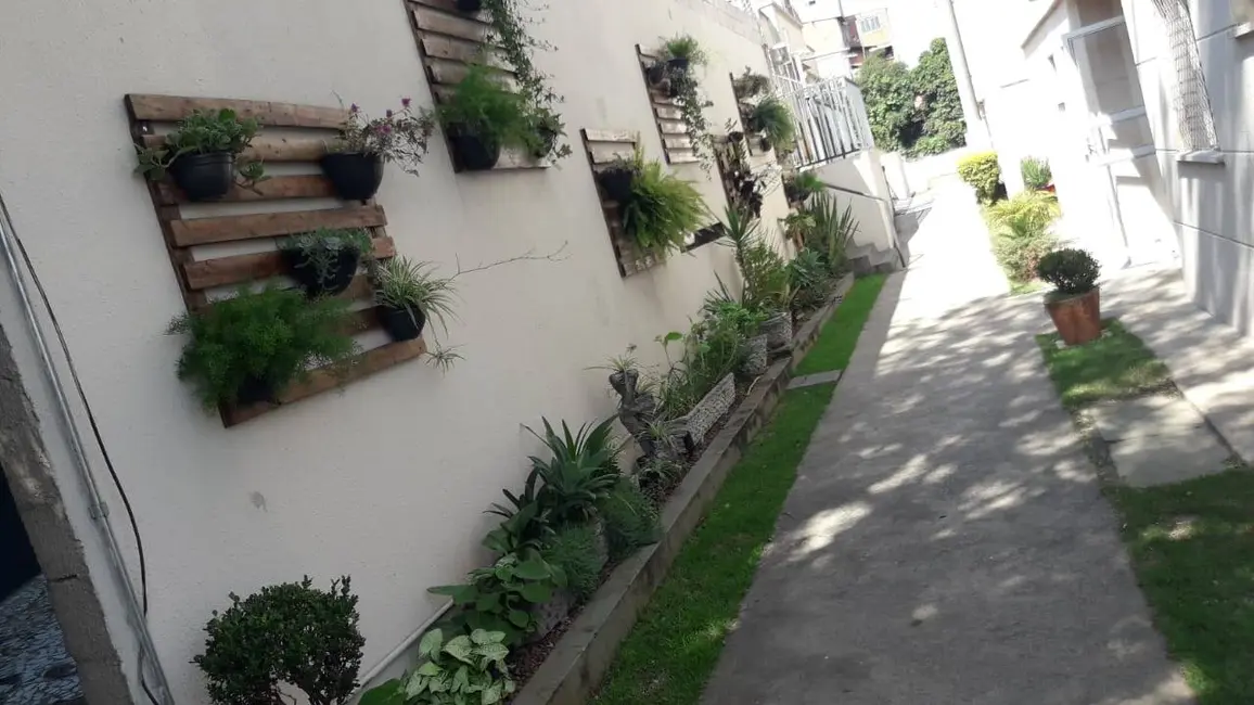 Apartamento com 3 quartos à venda, 55m2 em Parque Roseira, Carapicuiba - SP - imagem 3 Foto 3 de Apartamento com 3 quartos à venda, 55m2 em Parque Roseira, Carapicuiba - SP