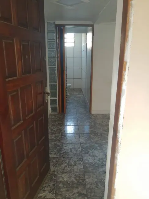 Apartamento com 2 quartos à venda, 42m2 em Conjunto Habitacional Presidente Castelo Branco, Carapicuiba - SP - imagem 4 Foto 4 de Apartamento com 2 quartos à venda, 42m2 em Conjunto Habitacional Presidente Castelo Branco, Carapicuiba - SP