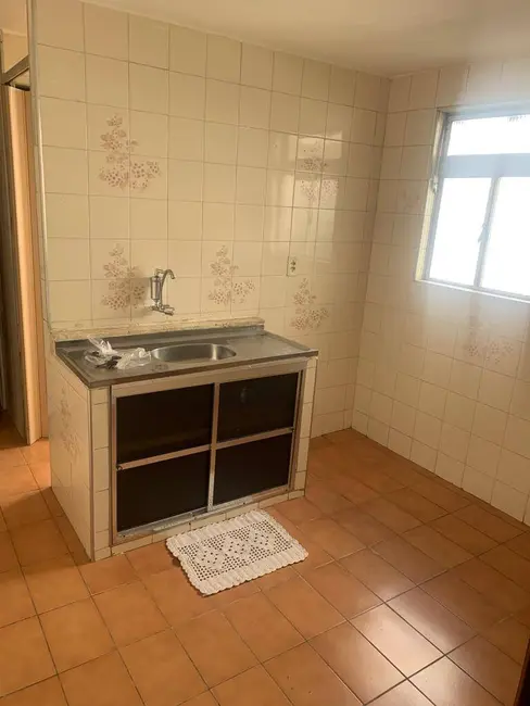 Foto 4 de Apartamento com 2 quartos à venda, 50m2 em Conjunto Habitacional Presidente Castelo Branco, Carapicuiba - SP