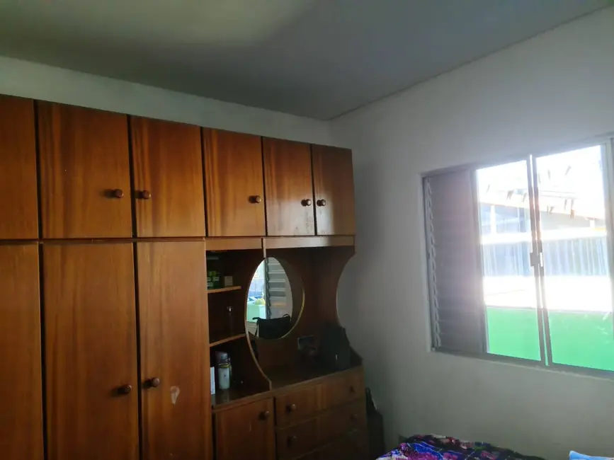 Casa com 6 quartos à venda, 280m2 em Vila Silviânia, Carapicuiba - SP - imagem 7 Foto 7 de Casa com 6 quartos à venda, 280m2 em Vila Silviânia, Carapicuiba - SP