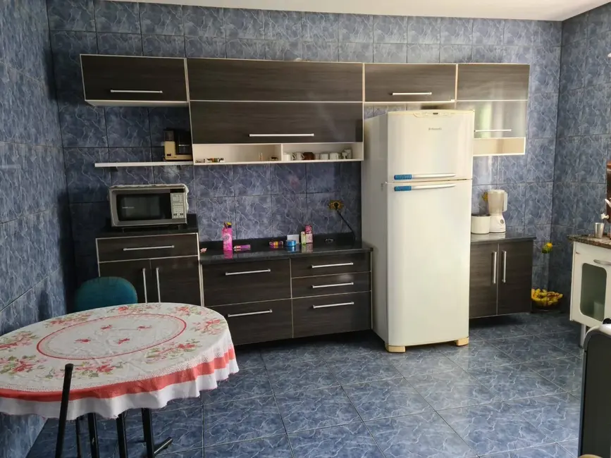 Casa com 6 quartos à venda, 280m2 em Vila Silviânia, Carapicuiba - SP - imagem 5 Foto 5 de Casa com 6 quartos à venda, 280m2 em Vila Silviânia, Carapicuiba - SP