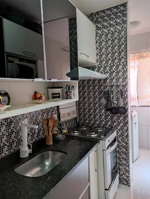 Apartamento com 2 quartos à venda, 52m2 em Cidade Ariston Estela Azevedo, Carapicuiba - SP - imagem 8 Foto 8 de Apartamento com 2 quartos à venda, 52m2 em Cidade Ariston Estela Azevedo, Carapicuiba - SP