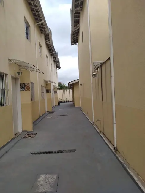 Foto 2 de Casa com 2 quartos à venda, 80m2 em Santa Maria, Osasco - SP