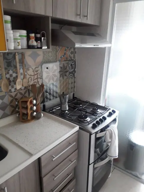 Apartamento com 2 quartos à venda, 50m2 em Vila Ester, Carapicuiba - SP - imagem 9 Foto 9 de Apartamento com 2 quartos à venda, 50m2 em Vila Ester, Carapicuiba - SP