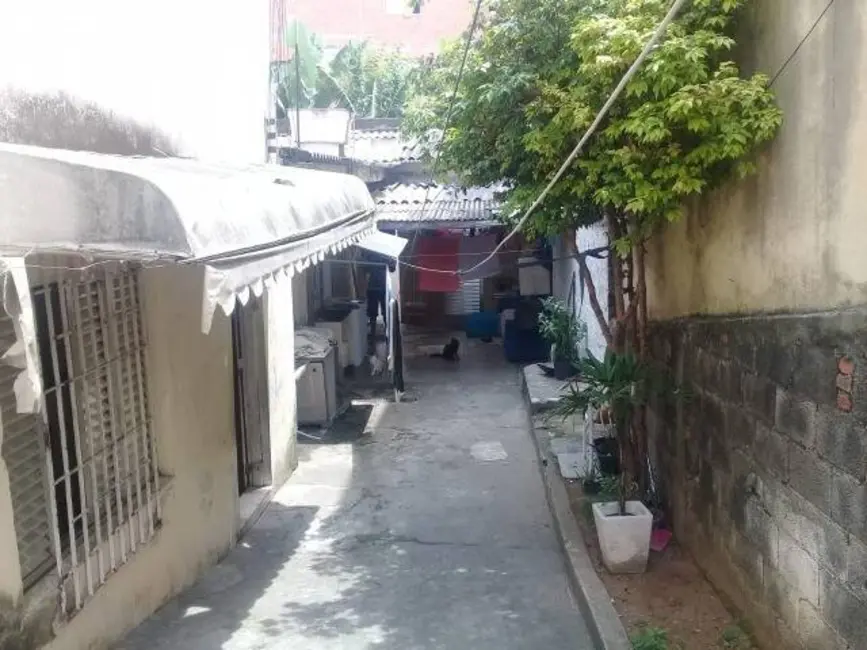 Foto 4 de Casa à venda, 175m2 em Jardim Roberto, Osasco - SP