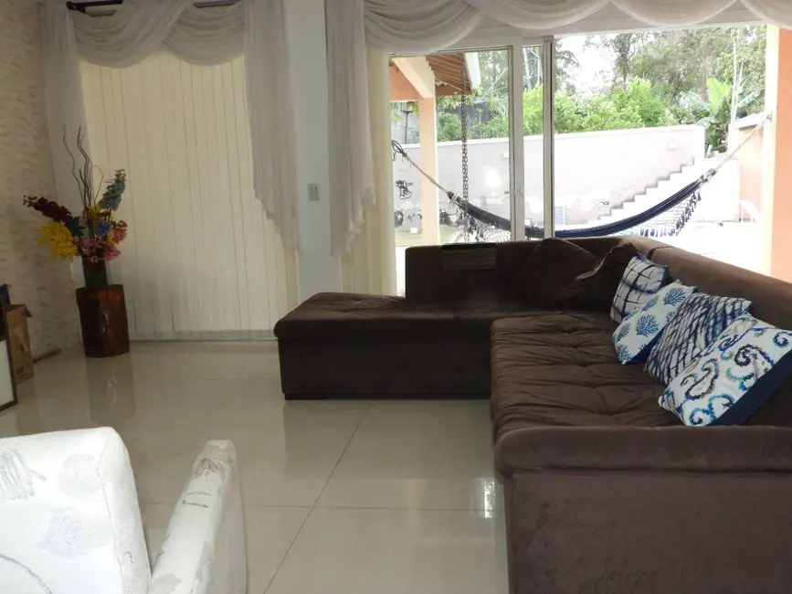 Foto 2 de Casa com 6 quartos à venda, 499m2 em Jardim do Golf I, Jandira - SP