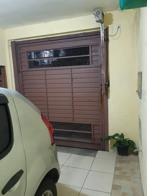 Foto 2 de Casa com 2 quartos à venda, 300m2 em Parque Jandaia, Carapicuiba - SP
