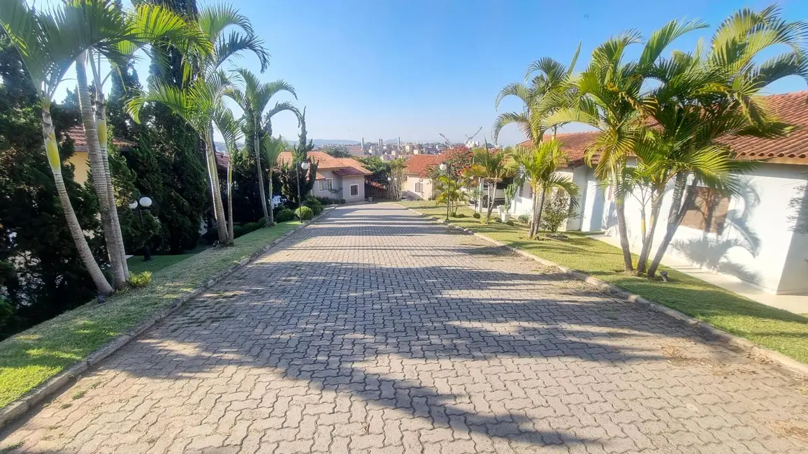 Casa com 3 quartos à venda, 190m2 em Jardim Ana Estela, Carapicuiba - SP - imagem 9 Foto 9 de Casa com 3 quartos à venda, 190m2 em Jardim Ana Estela, Carapicuiba - SP