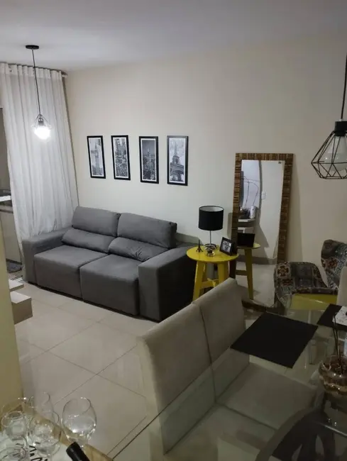 Apartamento com 2 quartos à venda, 53m2 em Vila Santa Terezinha, Carapicuiba - SP - imagem 4 Foto 4 de Apartamento com 2 quartos à venda, 53m2 em Vila Santa Terezinha, Carapicuiba - SP